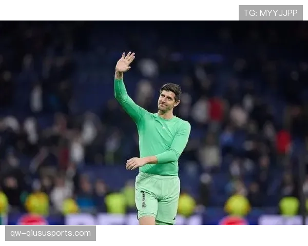 本赛季由被动扑救转为主导出球库尔图瓦稳固后防