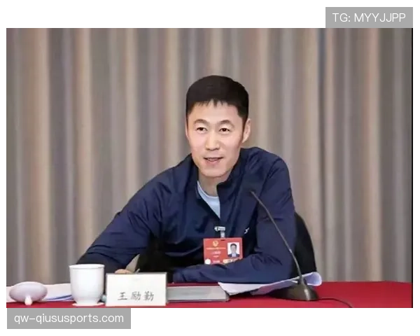 王励勤这训练量，一天四练还啃鸡胸肉，真当自己是铁打的？